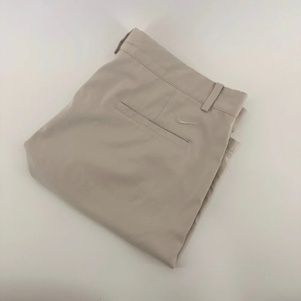 Nike Golf Tour Performance Dri-FIT Shorts Tan Beige Mens 36‎ Active Sporty